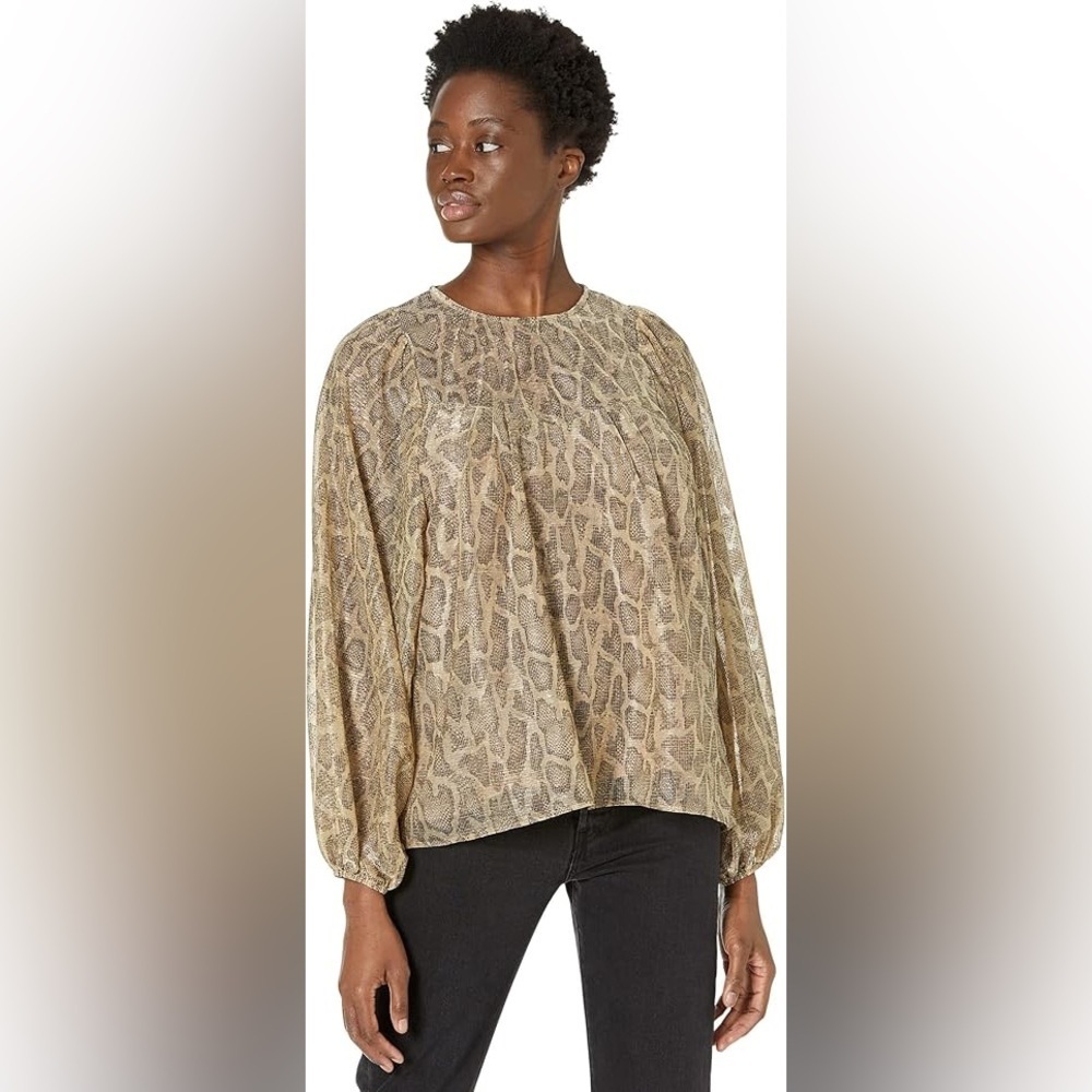 NWT Show me your Mumu happy hour glitter python print top